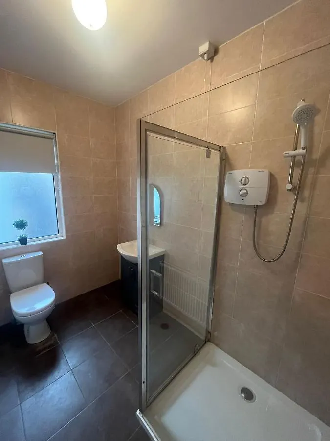 Yeats Lodge Self Catering Apartment And Bar Galway Ireland